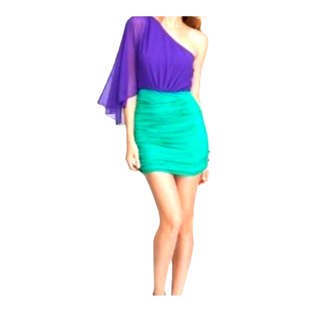 Beautuful Bebe one shoulder dress size medium